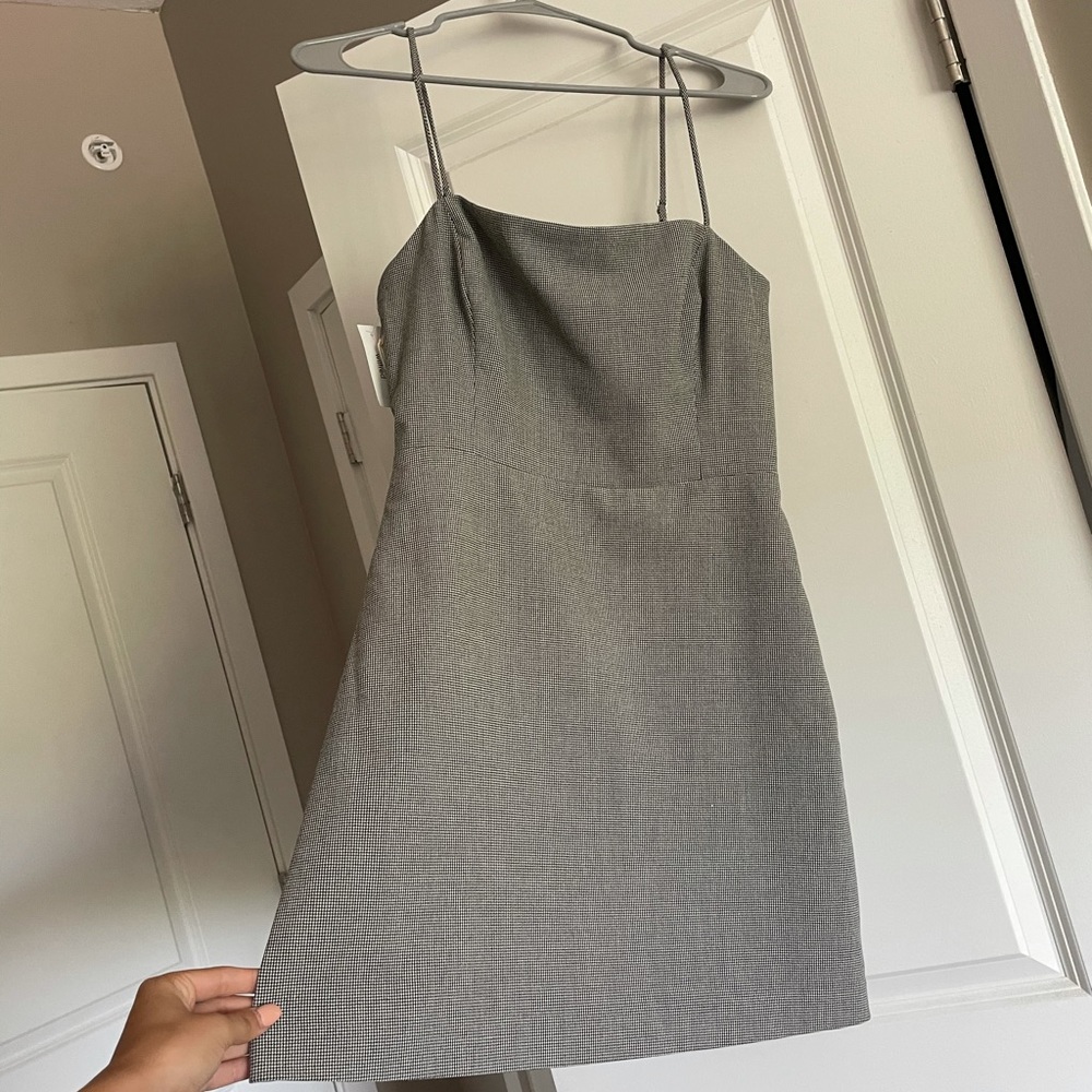 Aritzia Wilfred Dress